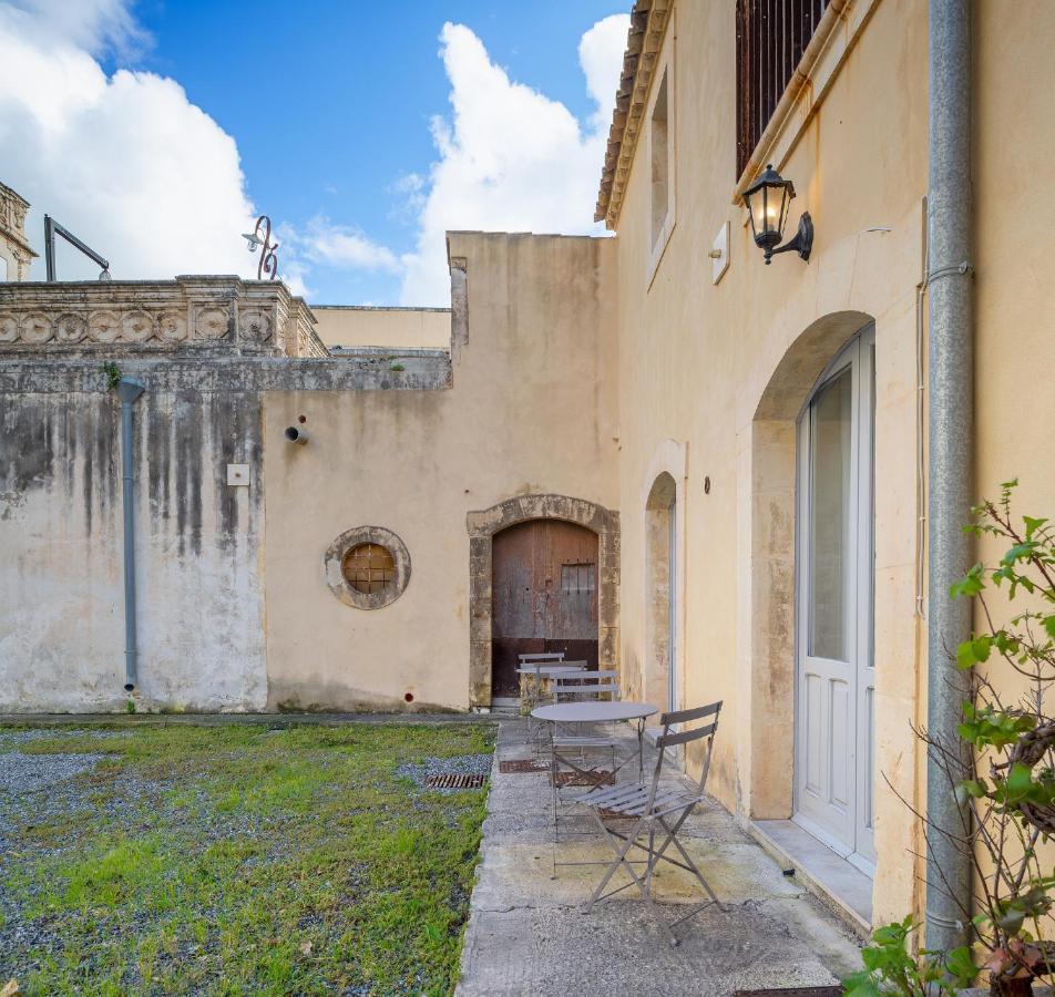 Hotel Palazzo Trigona Dependance Noto Exteriér fotografie