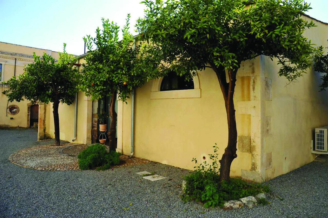 Hotel Palazzo Trigona Dependance Noto Exteriér fotografie